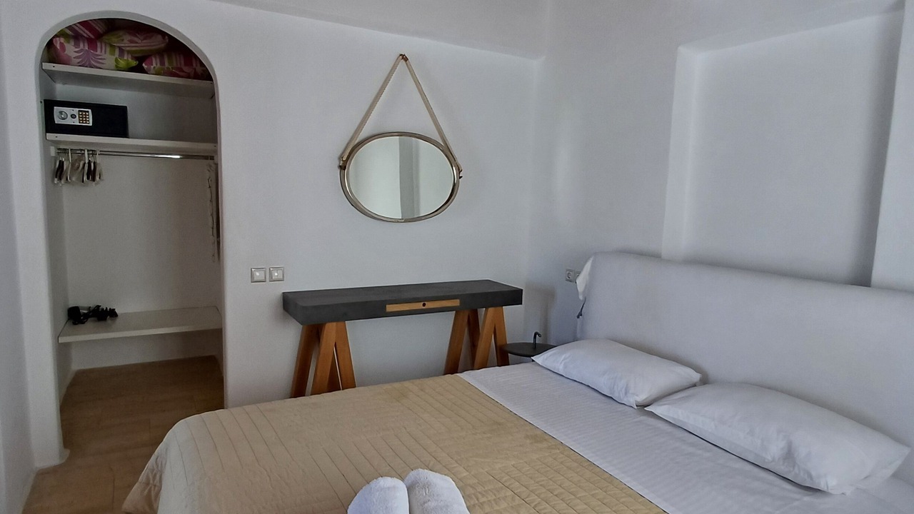 Photo of Bedroom in Mykonos Town