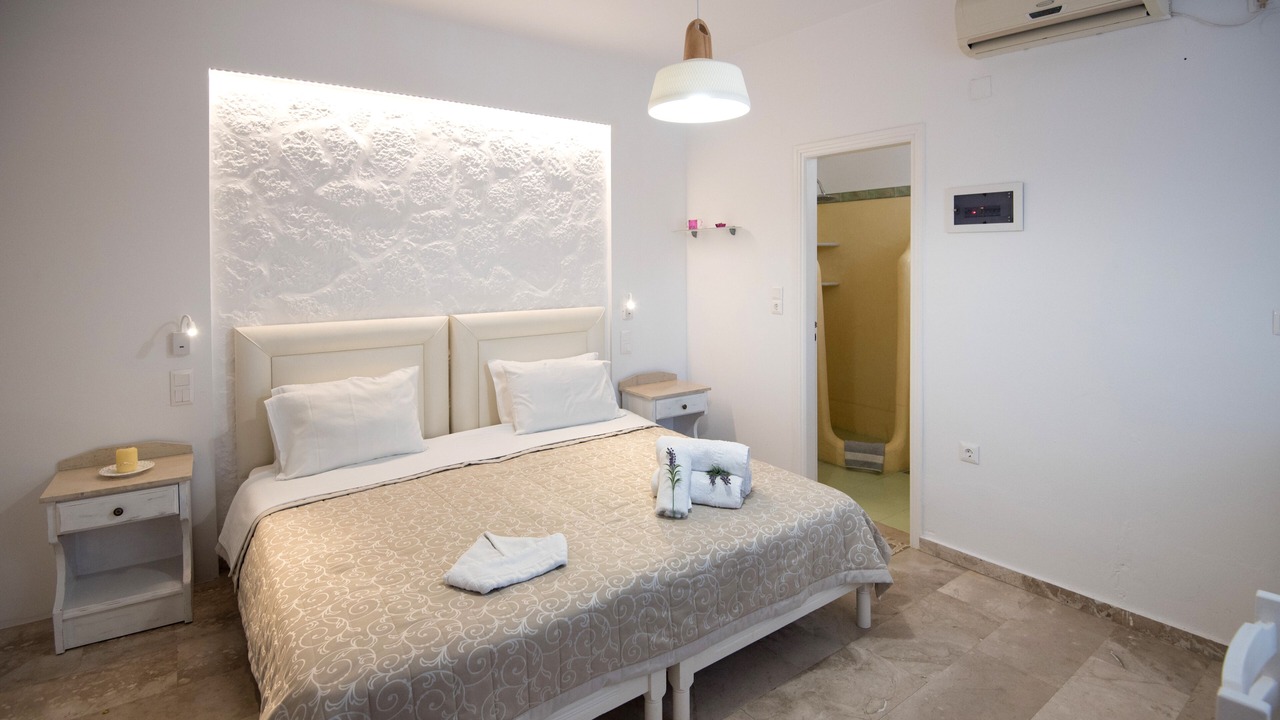 Photo of Bedroom in Ampelas