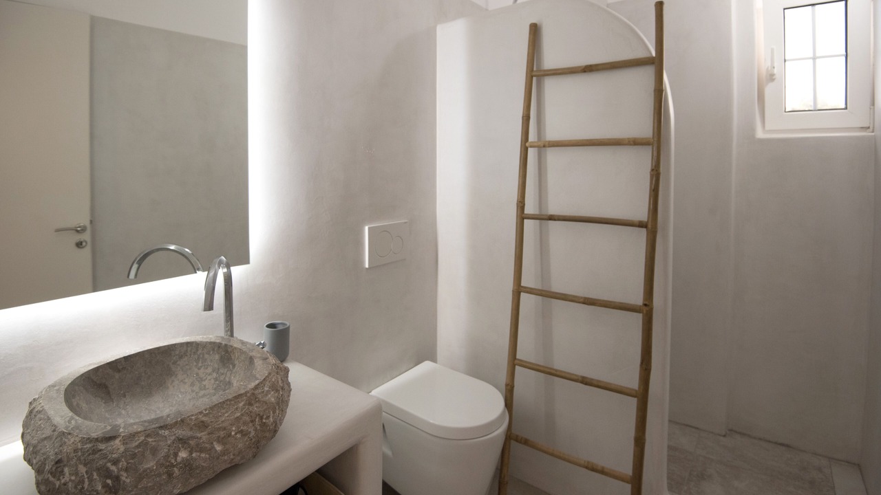 Photo of Bathroom in Ampelas