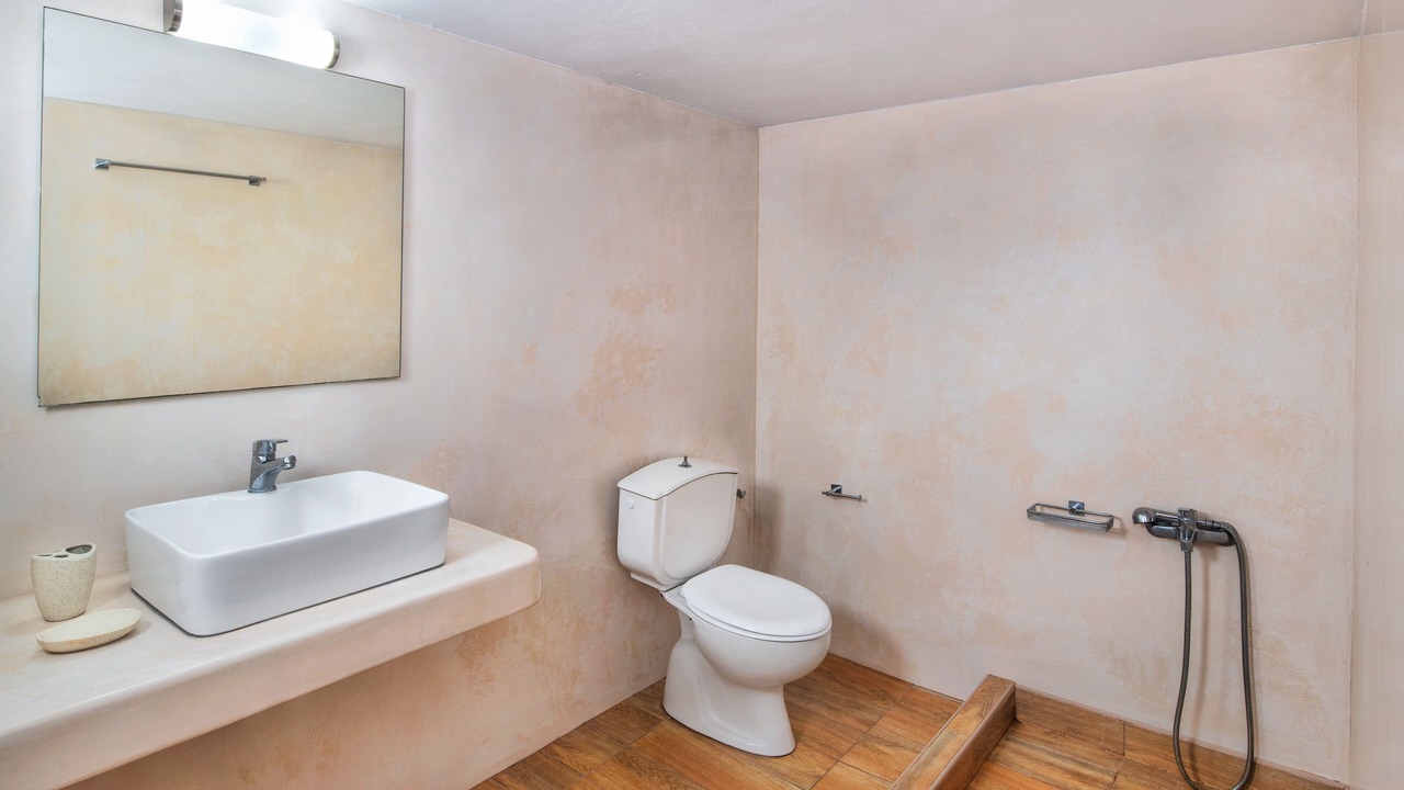 Photo of Bathroom in Vothon