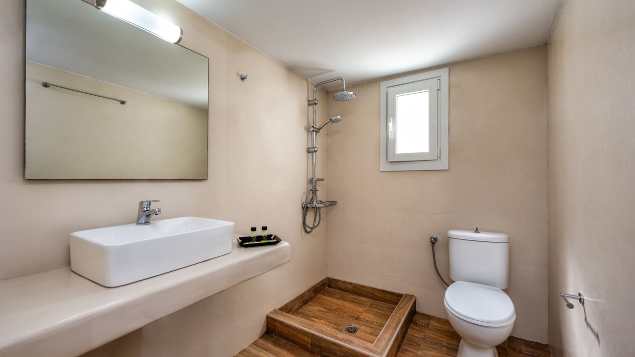 Photo of Bathroom in Vothon
