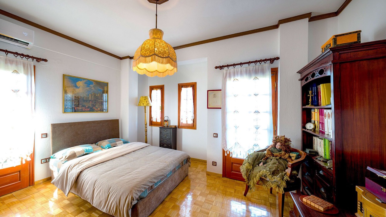 Photo of Bedroom in Thermi