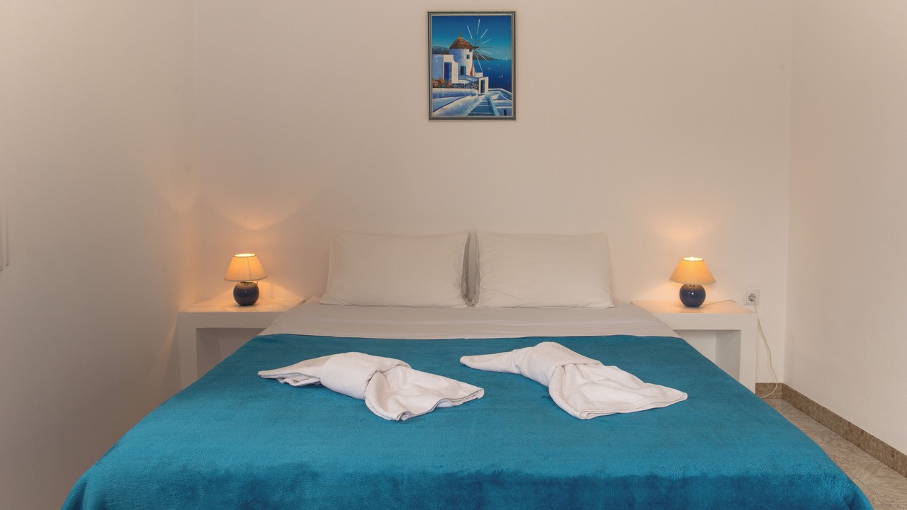 Photo of Bedroom in Folegandros Town