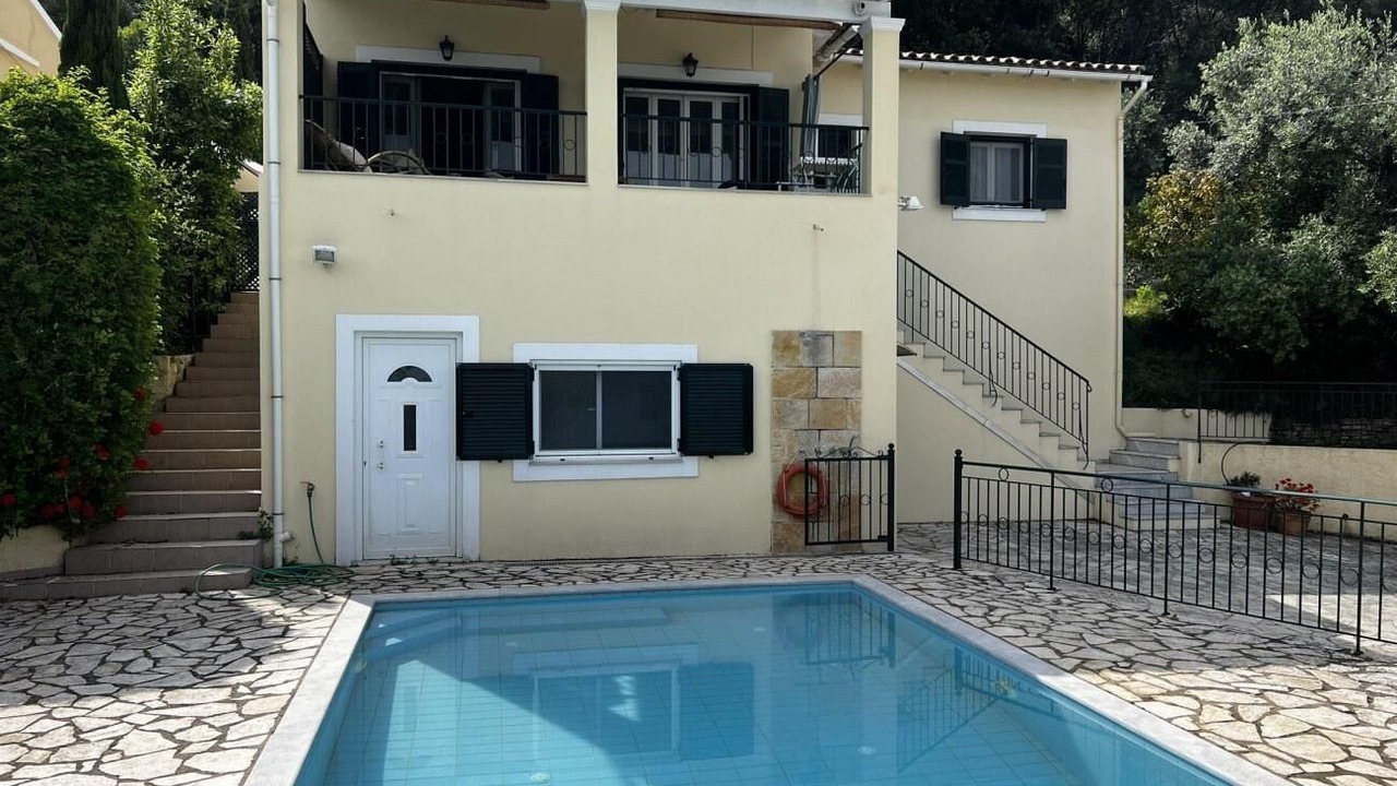 Photo of Outdoor in Petaleia