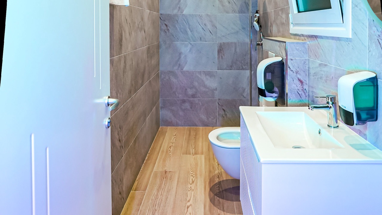 Photo of Bathroom in Maminas