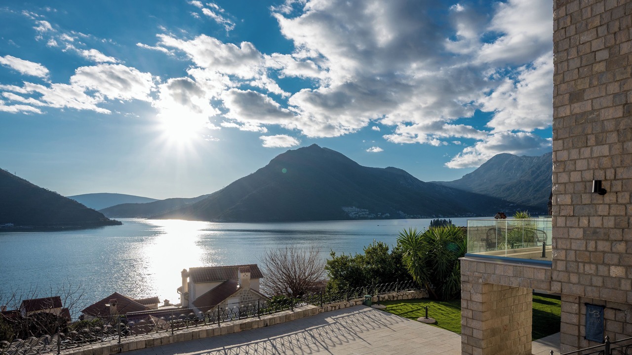 Photo of Bedroom in Perast