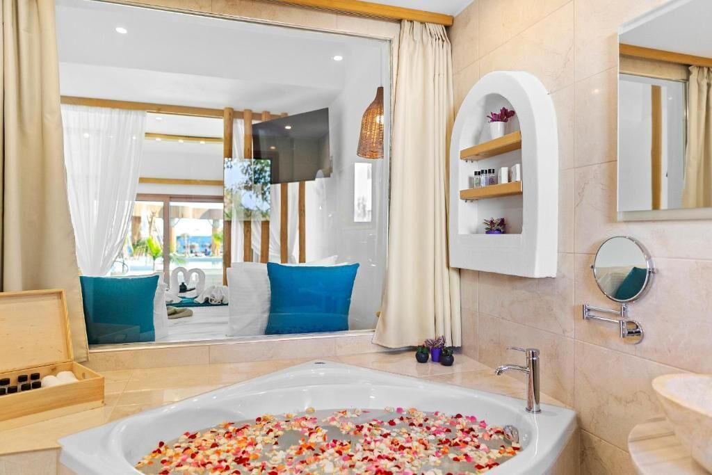 Photo of Bathroom in Haraki