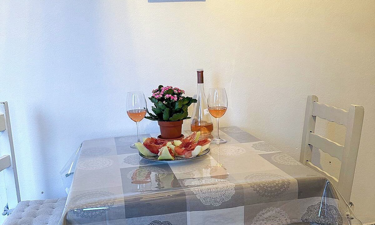Photo of Livingroom in Vothon
