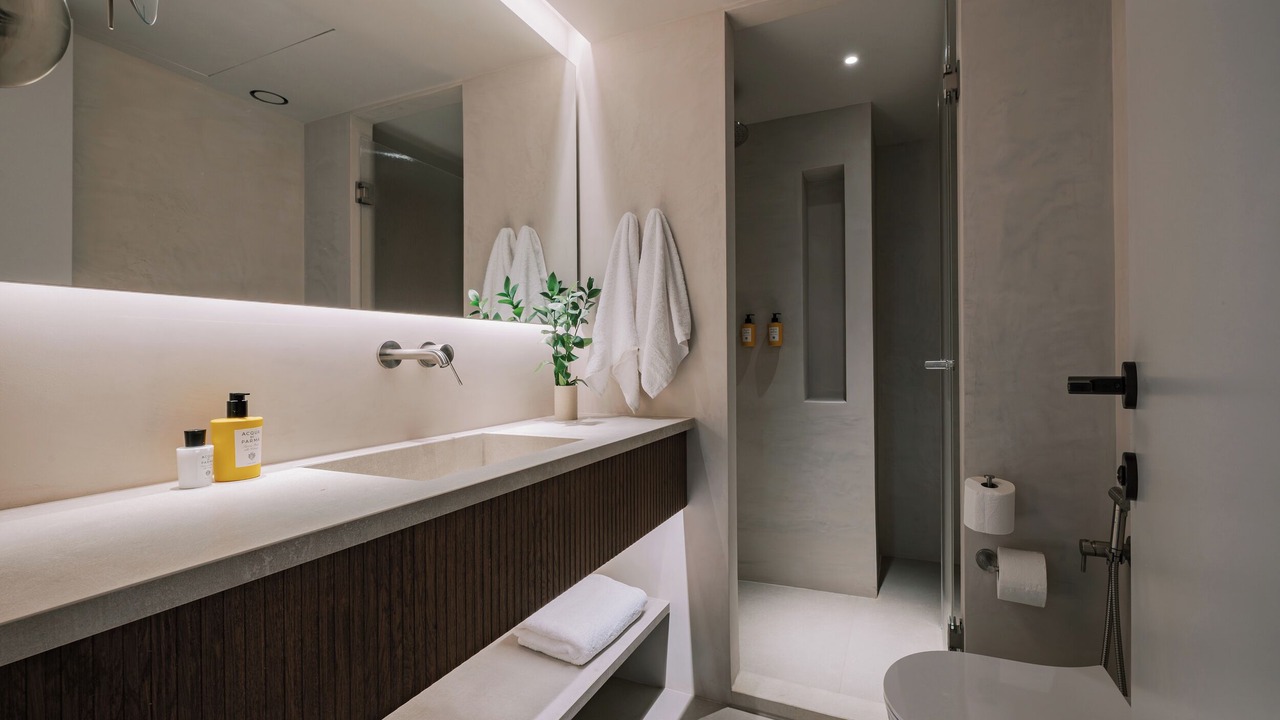 Photo of Bathroom in Rhodes Town