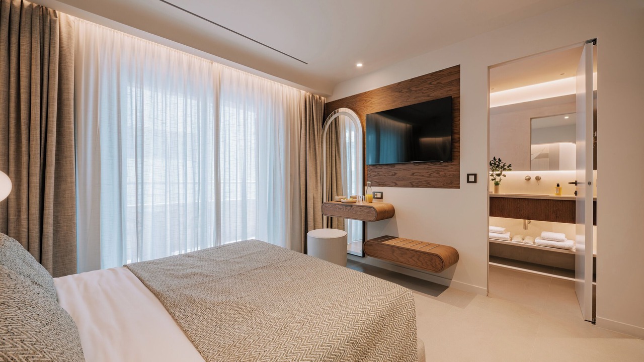 Photo of Bedroom in Rhodes Town