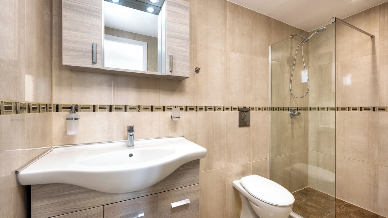 Photo of Bathroom in Fira