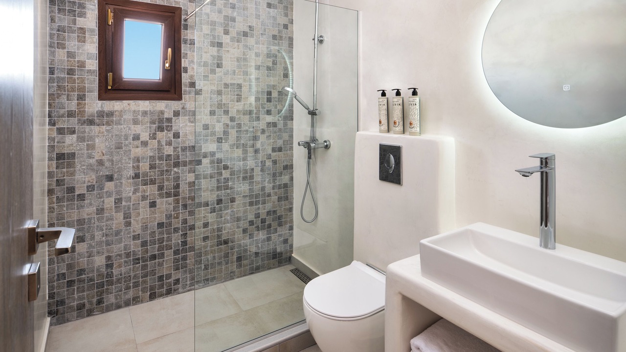 Photo of Bathroom in Fira