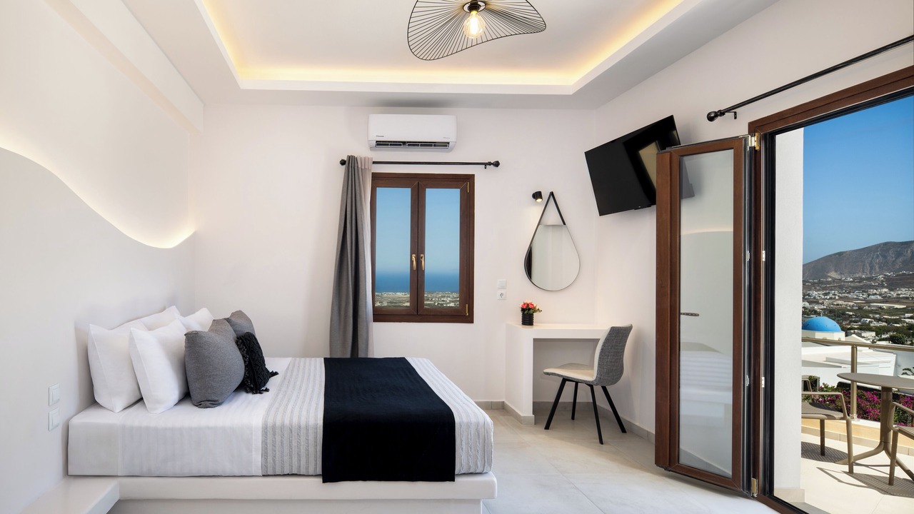 Photo of Bedroom in Fira