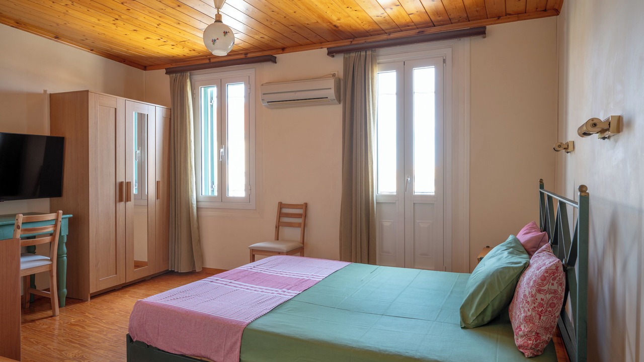 Photo of Bedroom in Lefkada Town
