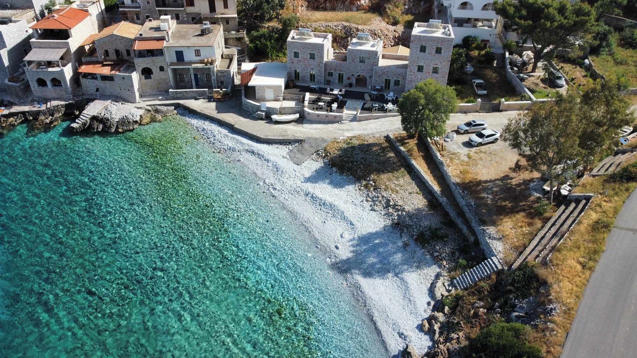 Photo of Outdoor in East Mani