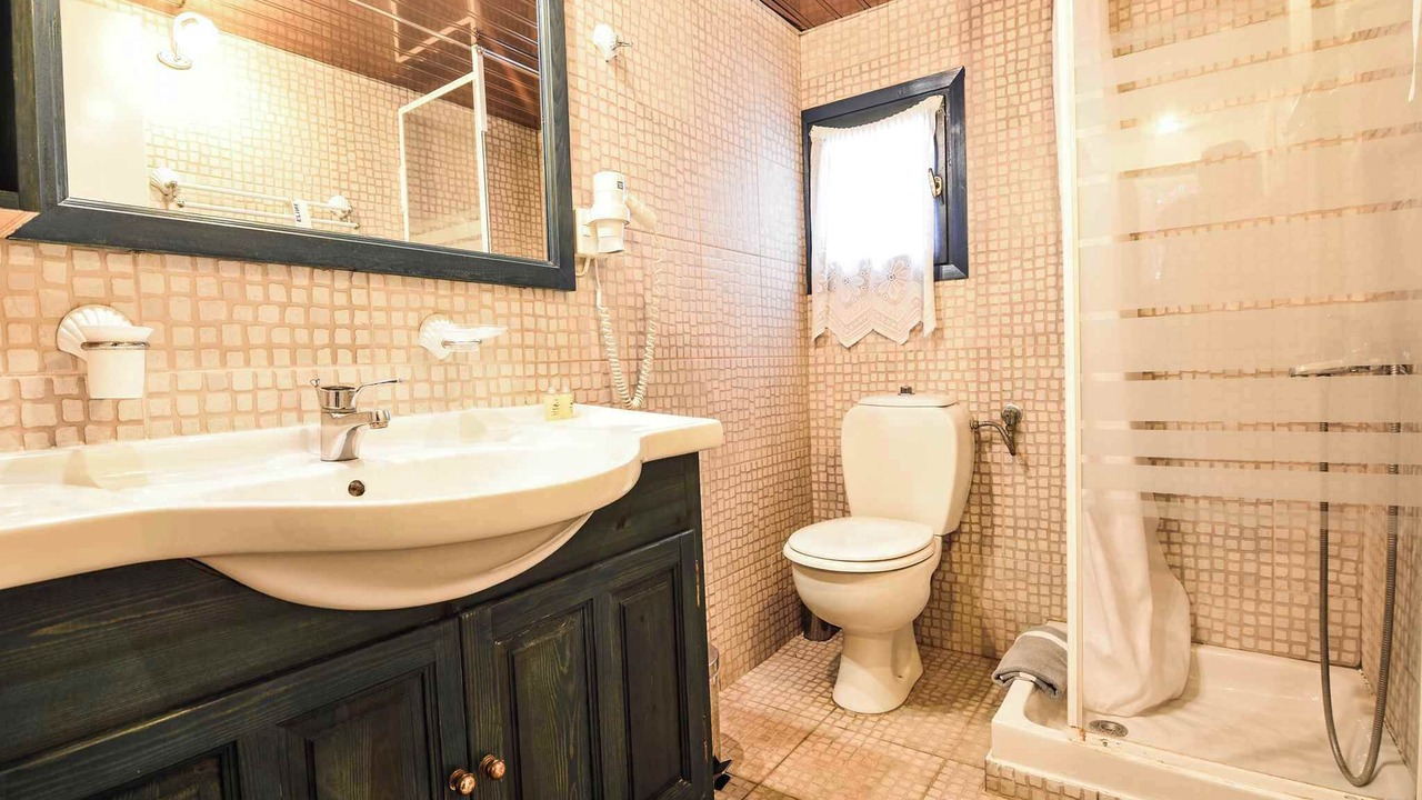 Photo of Bathroom in Kato Diminio