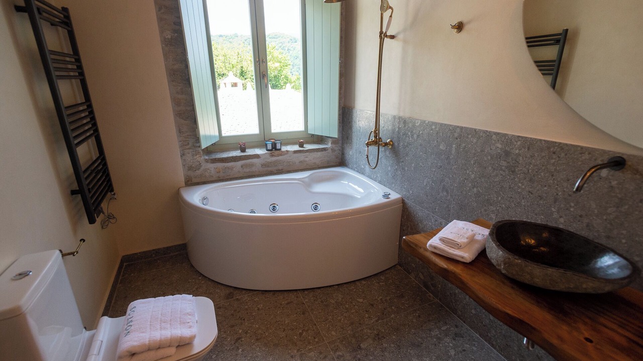 Photo of Bathroom in Tsagarada