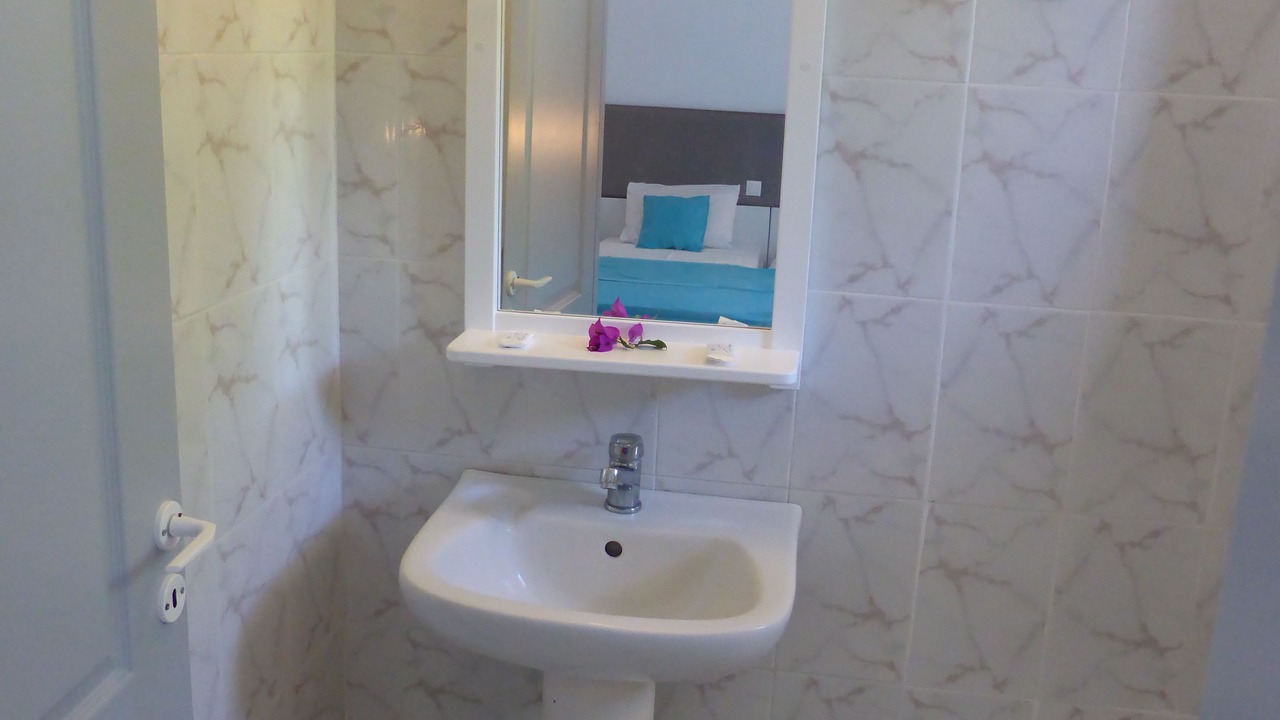 Photo of Bathroom in Tingaki