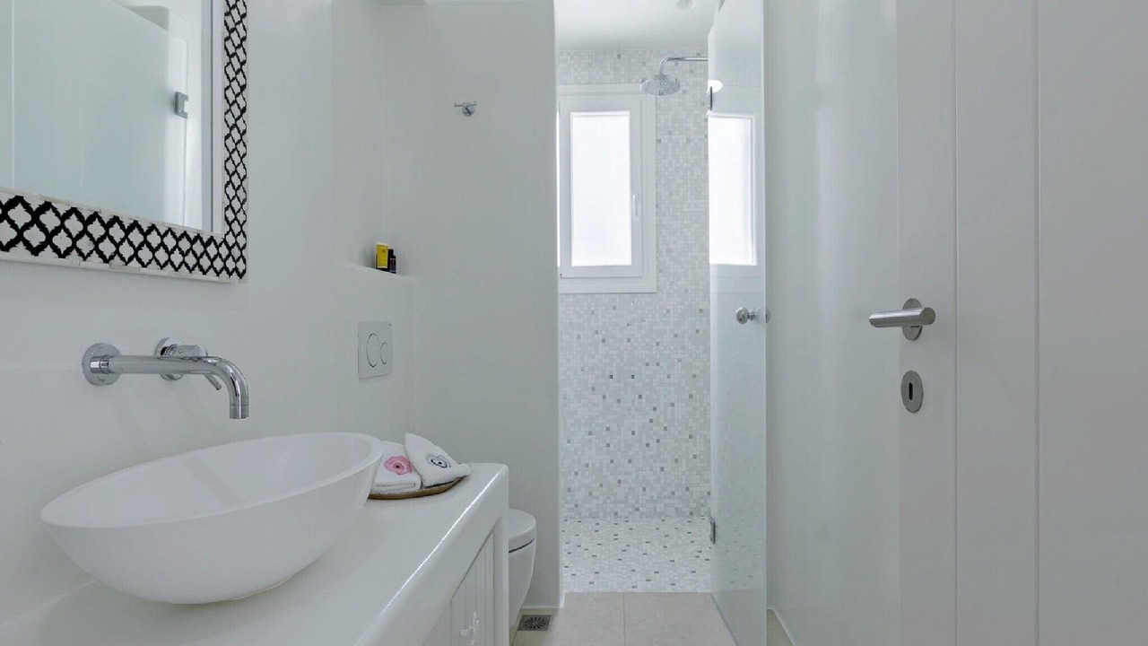 Photo of Bathroom in Ampelas