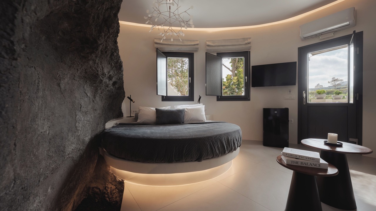 Photo of Bedroom in Messaria