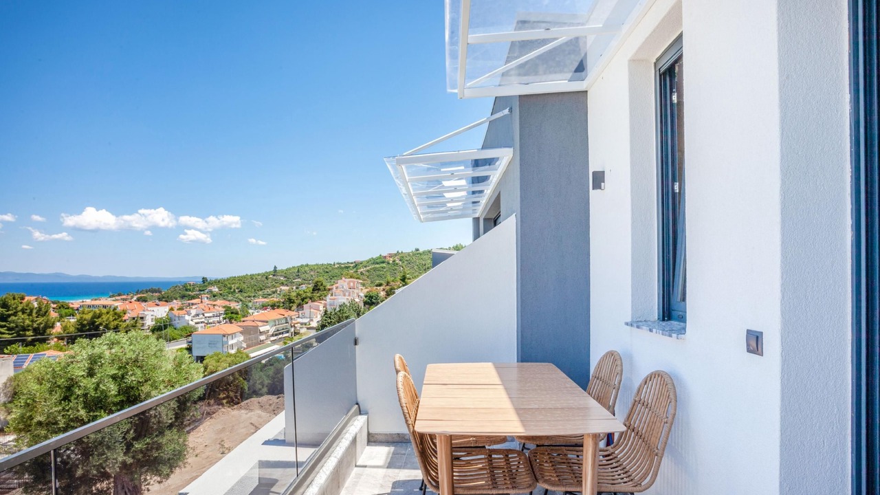 Photo of Outdoor in Polichrono