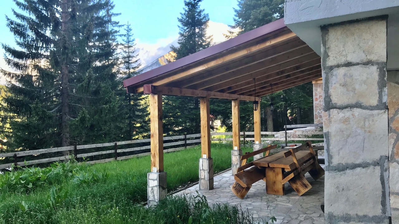 Photo of Outdoor in Pitomine