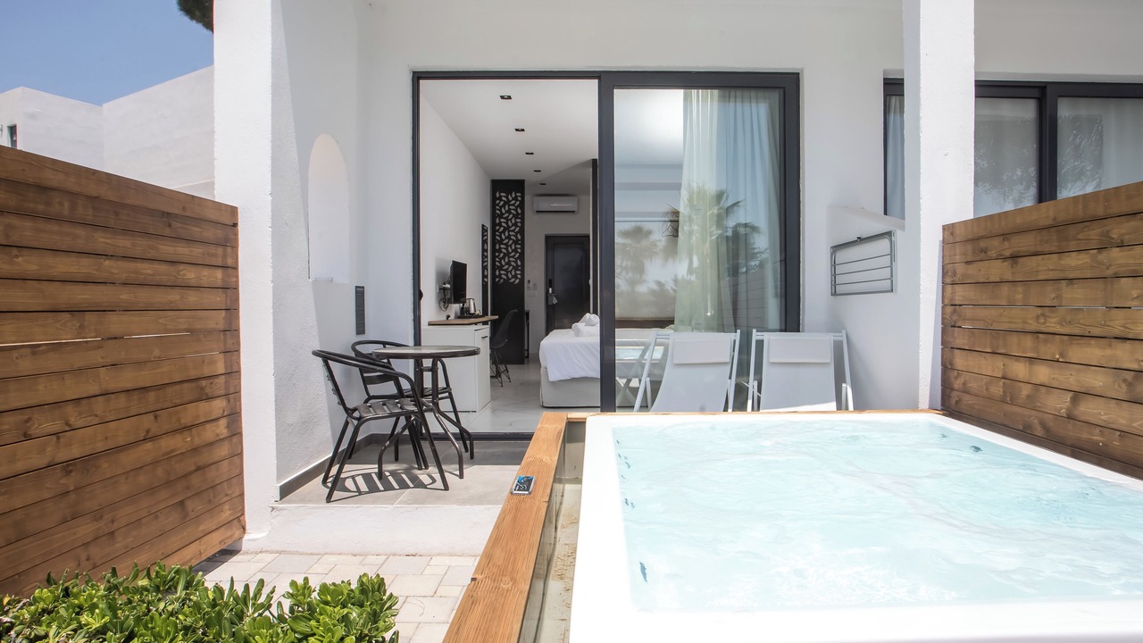 Photo of Bedroom in Lardos