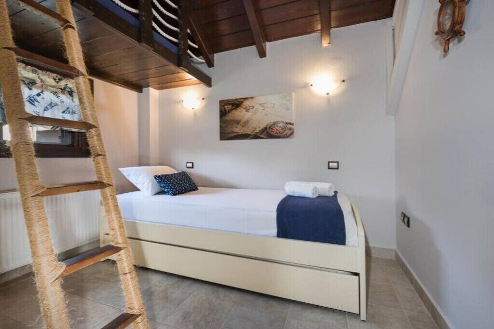 Photo of Bedroom in Souvala