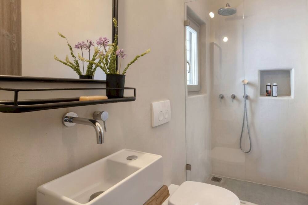 Photo of Bathroom in Krotiri