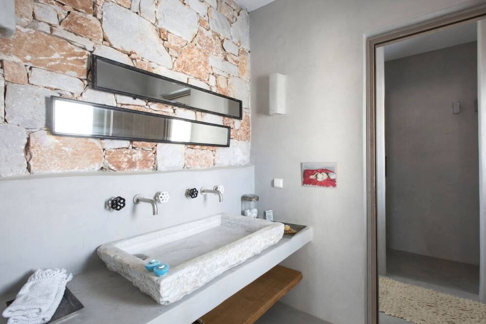 Photo of Bathroom in Krotiri