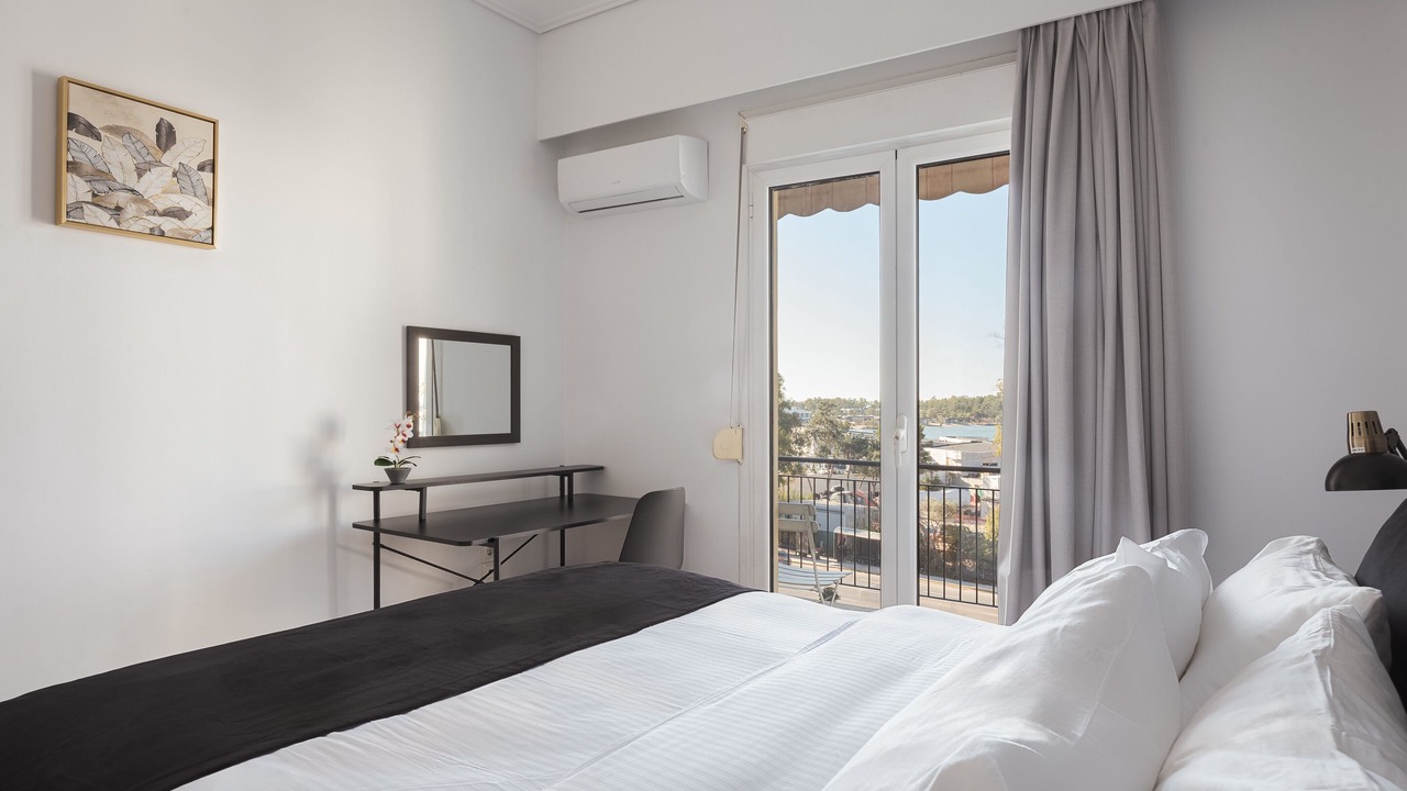 Photo of Bedroom in Glyfada