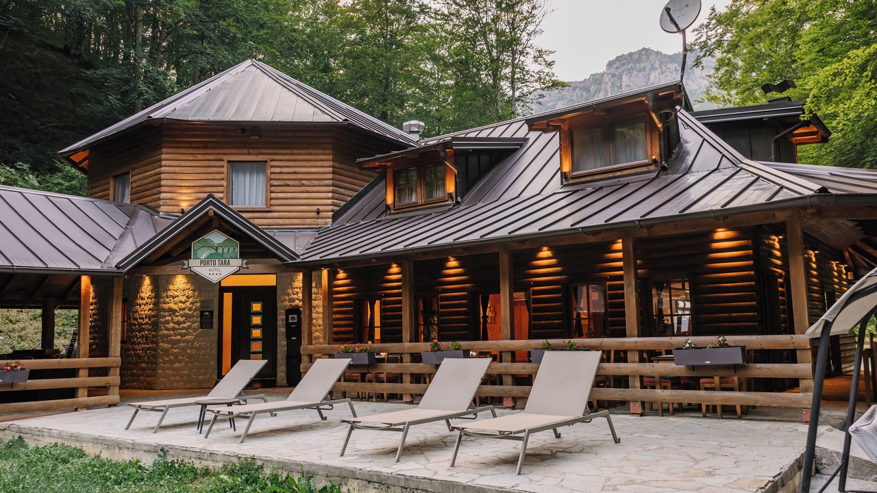 Photo of Outdoor in Pitomine