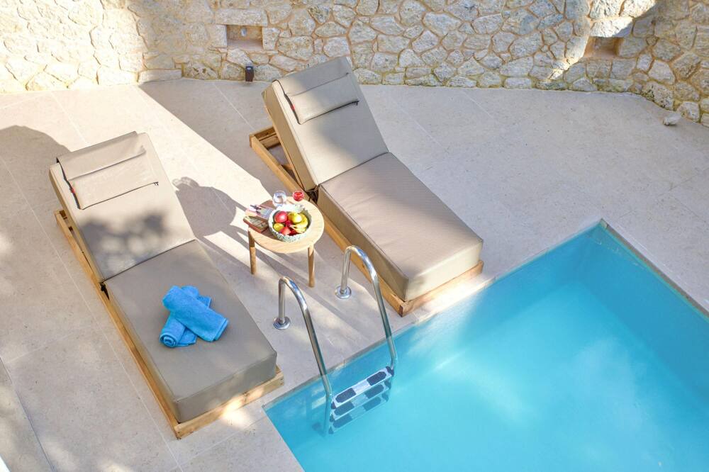 Photo of Outdoor in Kouramades