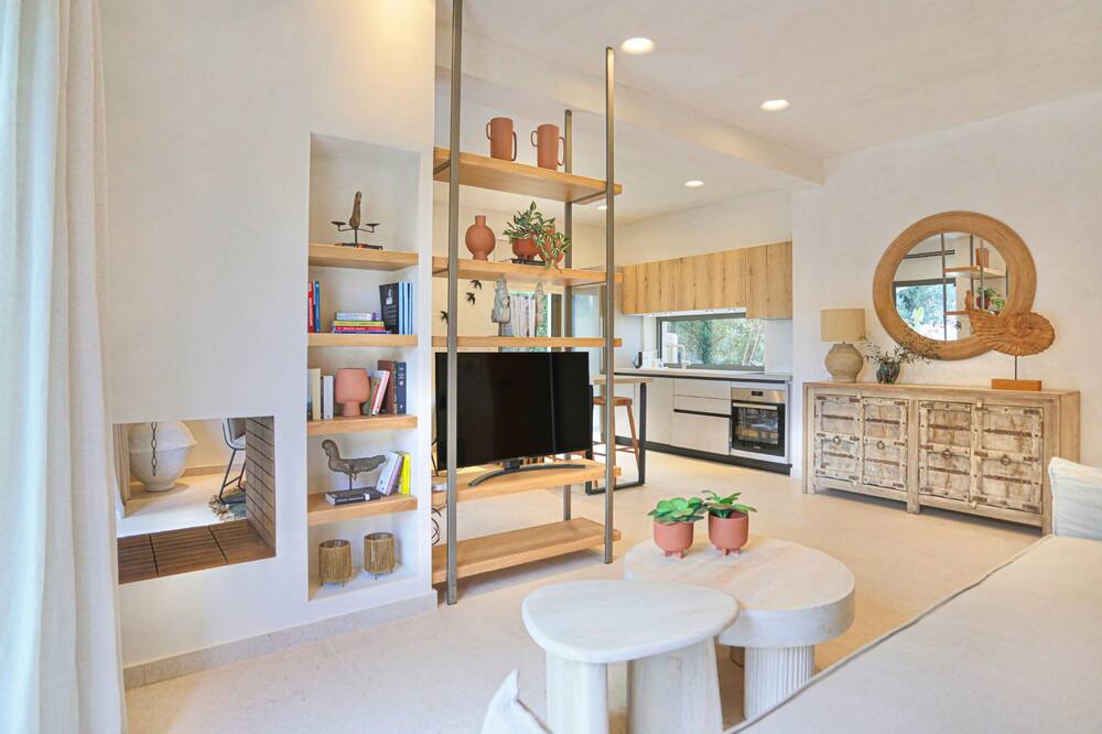 Photo of Livingroom in Kouramades
