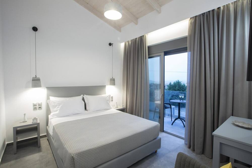 Photo of Bedroom in Apolpaina