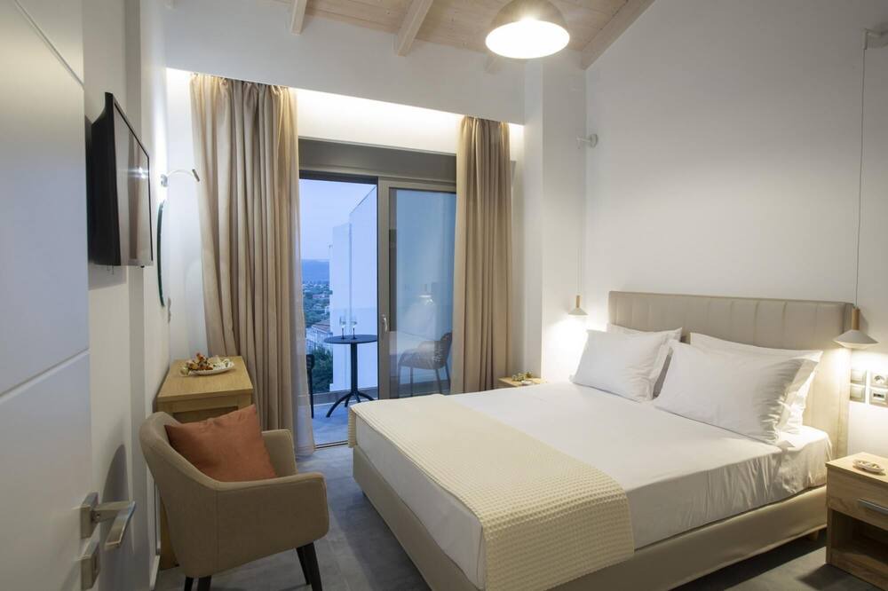 Photo of Bedroom in Apolpaina