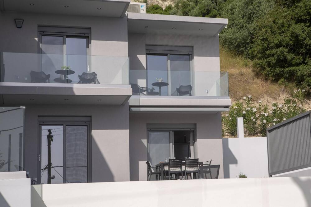Photo of Outdoor in Apolpaina