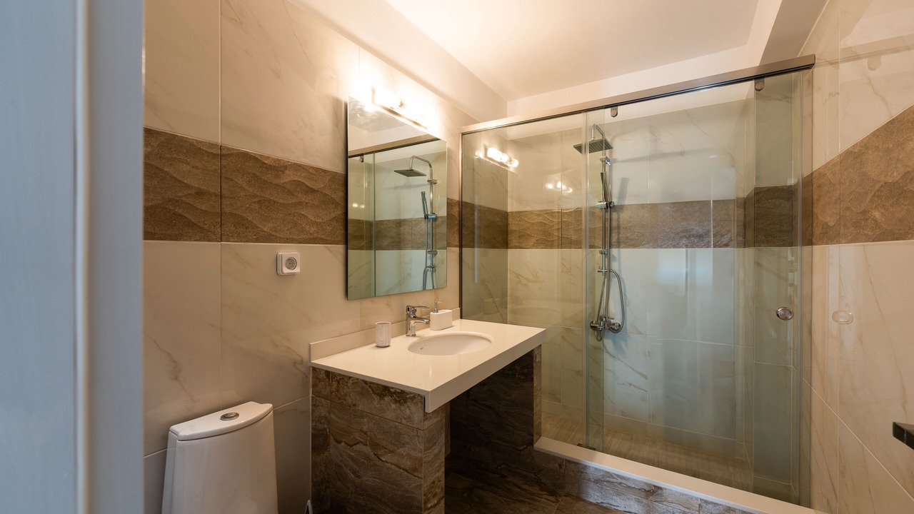 Photo of Bathroom in Ialyssos