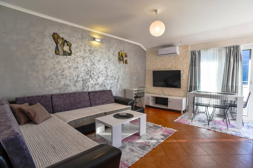 Photo of Livingroom in Dobrota