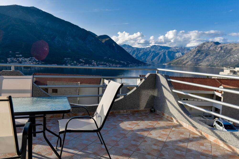 Photo of Outdoor in Dobrota