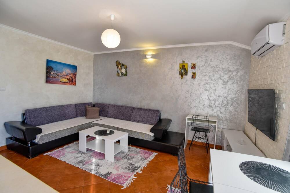 Photo of Livingroom in Dobrota
