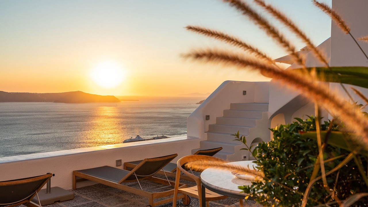 Photo of Others in Fira