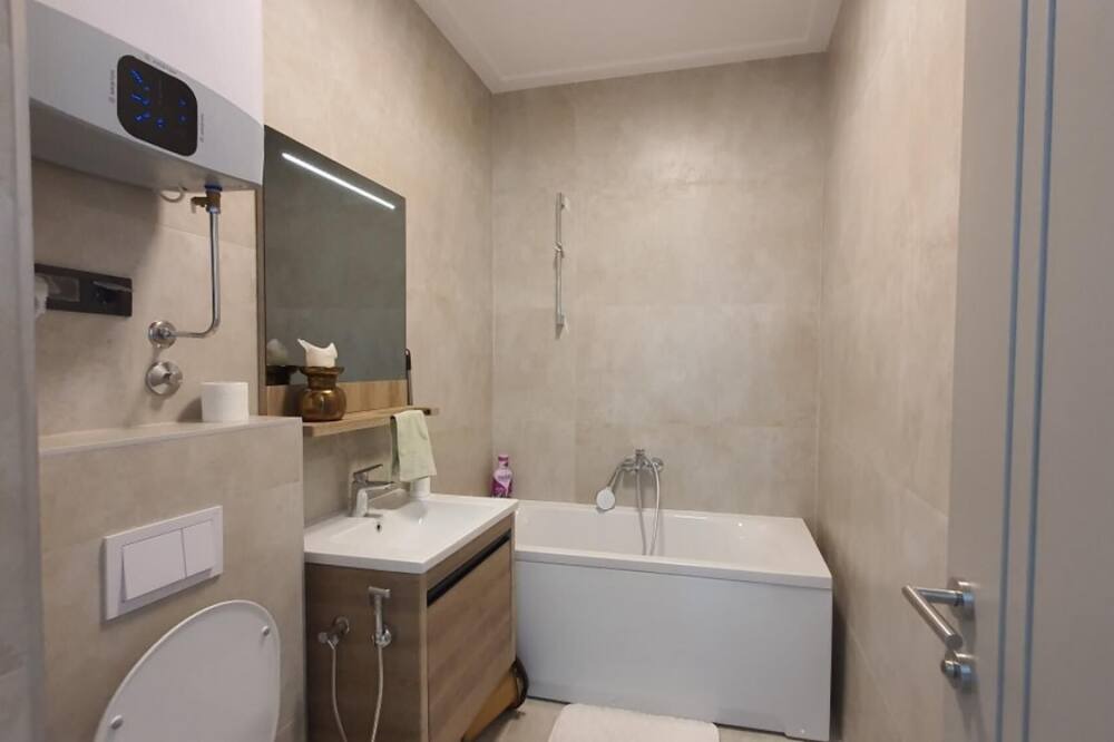 Photo of Bathroom in Maini