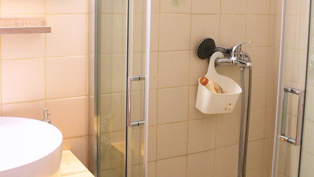 Photo of Bathroom in Lambi