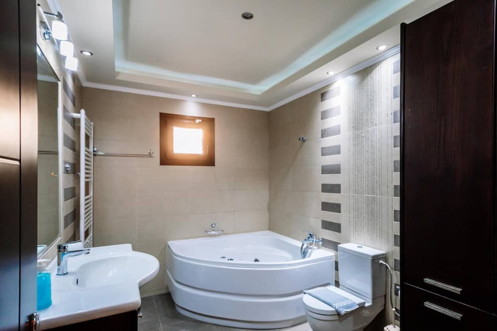 Photo of Bathroom in Kalpaki