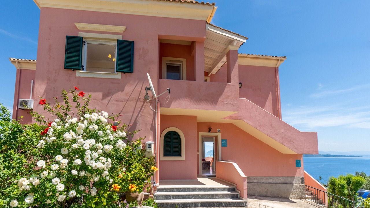 Photo of Outdoor in Gimari