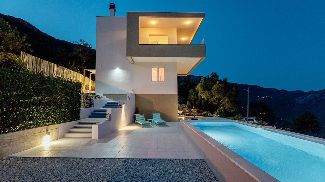 Photo of Outdoor in Topla