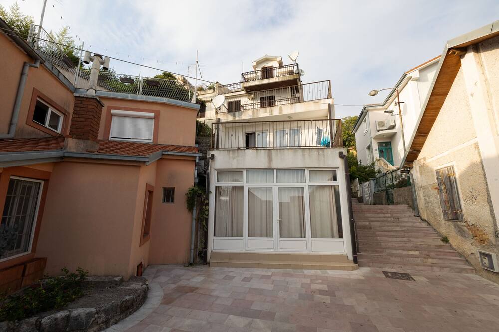 Photo of Outdoor in Topla