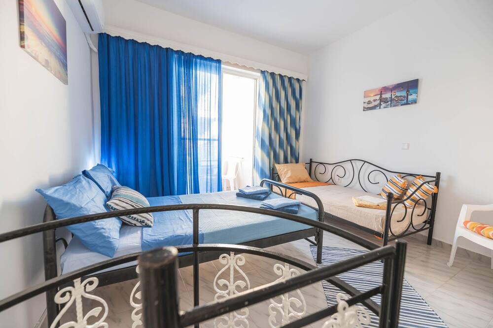 Photo of Bedroom in Haraki
