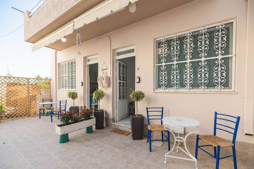 Photo of Patio Balcony in Haraki